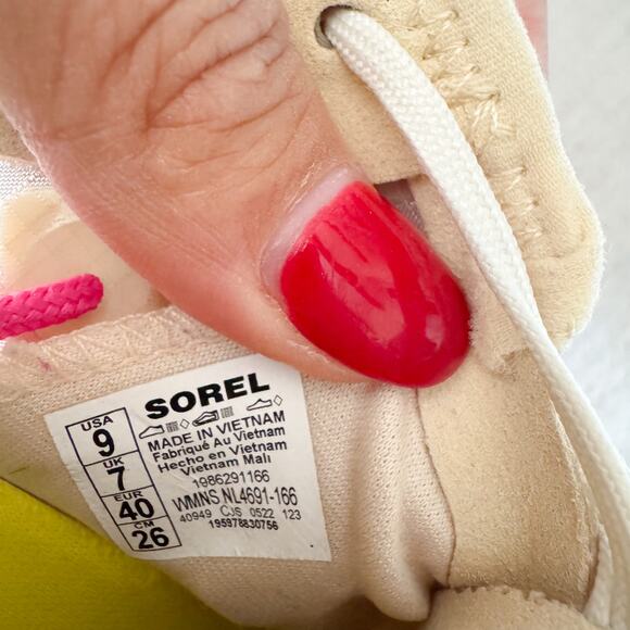 Sorel Tan + Pink Kinetic Breakthru Tech Lace Sneakers Size 9 Gorp Workout - Picture 6 of 10